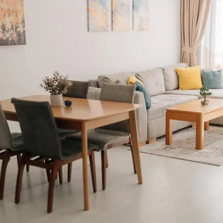 Grand Karavel - Luxury 1br + Parking Lejlighed *