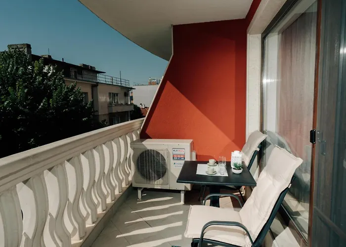 Grand Karavel - Luxury 1br + Parking Appartamento Varna