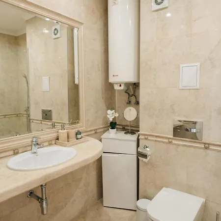 Grand Karavel - Luxury 1br + Parking Apartment