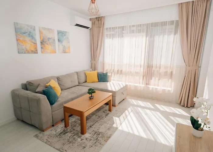 Grand Karavel - Luxury 1br + Parking * Varna